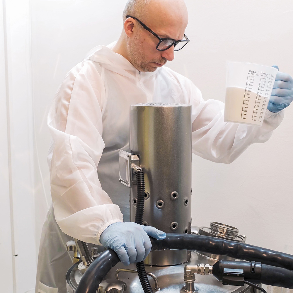 CBD oil Encapsulator for the production of CBD oil capsules, encapsulating CBD oil. Cbd products from oils, vaping pens, edibles, gummies and more.