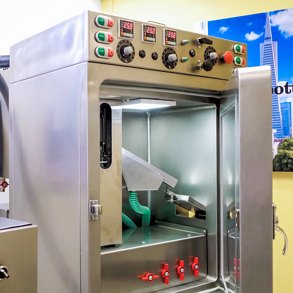 CBD oil Encapsulator for the production of CBD oil capsules, encapsulating CBD oil. Cbd products from oils, vaping pens, edibles, gummies and more.
