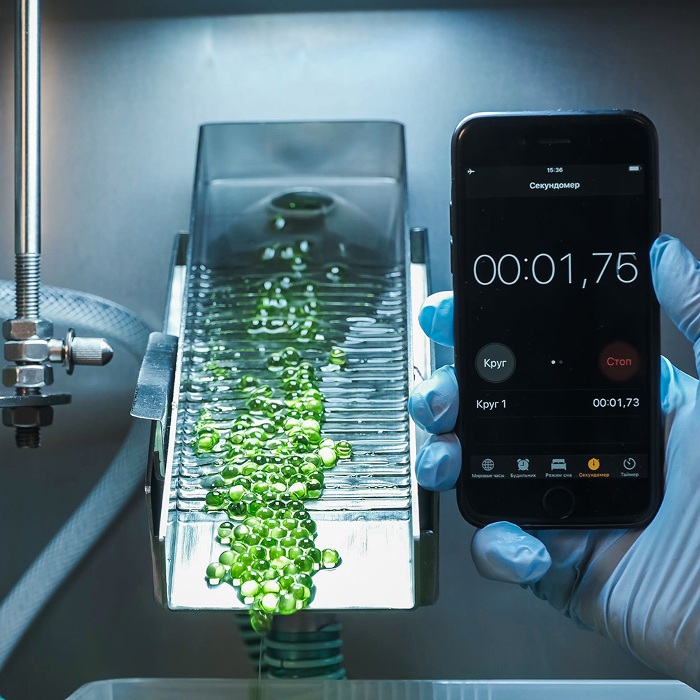CBD oil Encapsulator for the production of CBD oil capsules, encapsulating CBD oil. Cbd products from oils, vaping pens, edibles, gummies and more.
