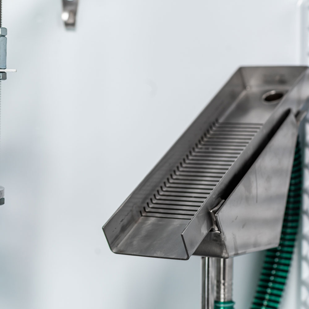 CBD oil Encapsulator for the production of CBD oil capsules, encapsulating CBD oil. Cbd products from oils, vaping pens, edibles, gummies and more.
