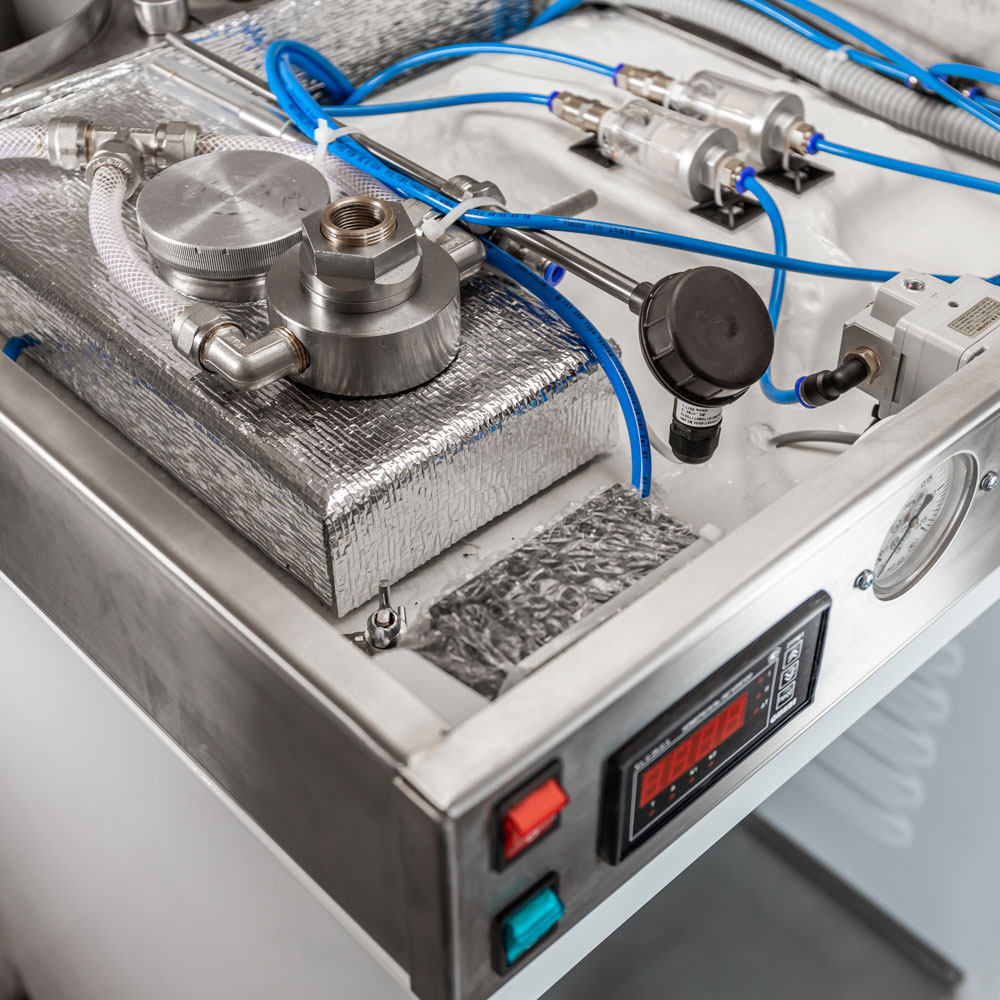CBD oil Encapsulator for the production of CBD oil capsules, encapsulating CBD oil. Cbd products from oils, vaping pens, edibles, gummies and more.