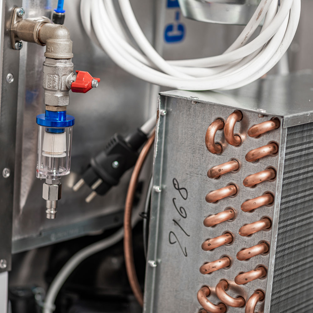 CBD oil Encapsulator for the production of CBD oil capsules, encapsulating CBD oil. Cbd products from oils, vaping pens, edibles, gummies and more.
