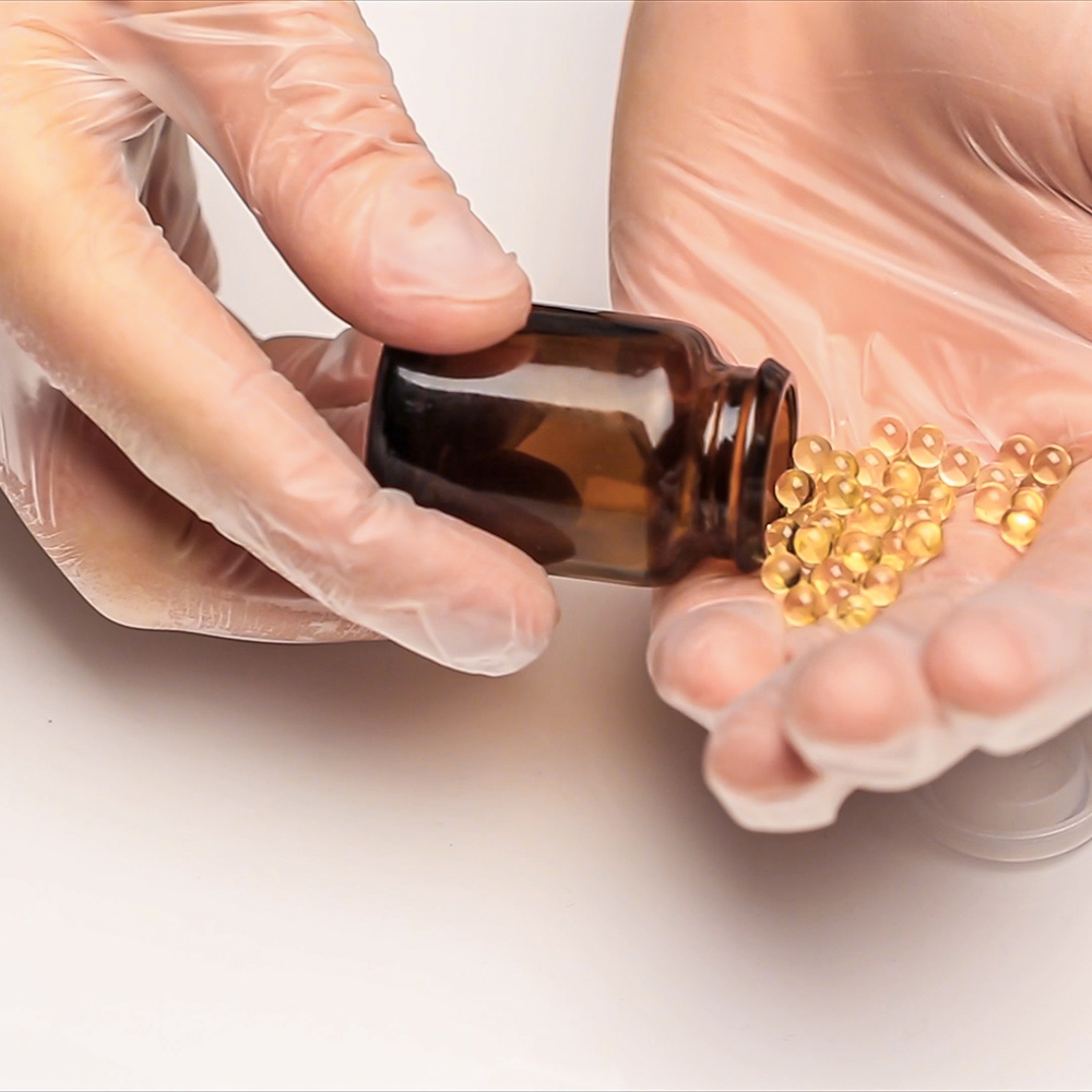 Marijuana oil Encapsulator for the production of Marijuana oil capsules, encapsulating Marijuana oil. Marijuana products from oils, vaping pens, edibles, gummies and more.